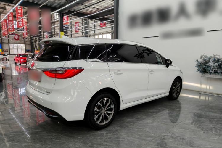 Used BYD Song MAX 2019 1.5T Automatic SmartConnect ZhiLian RuiDong Edition with 6 Seats China VI Standard Exterior 7