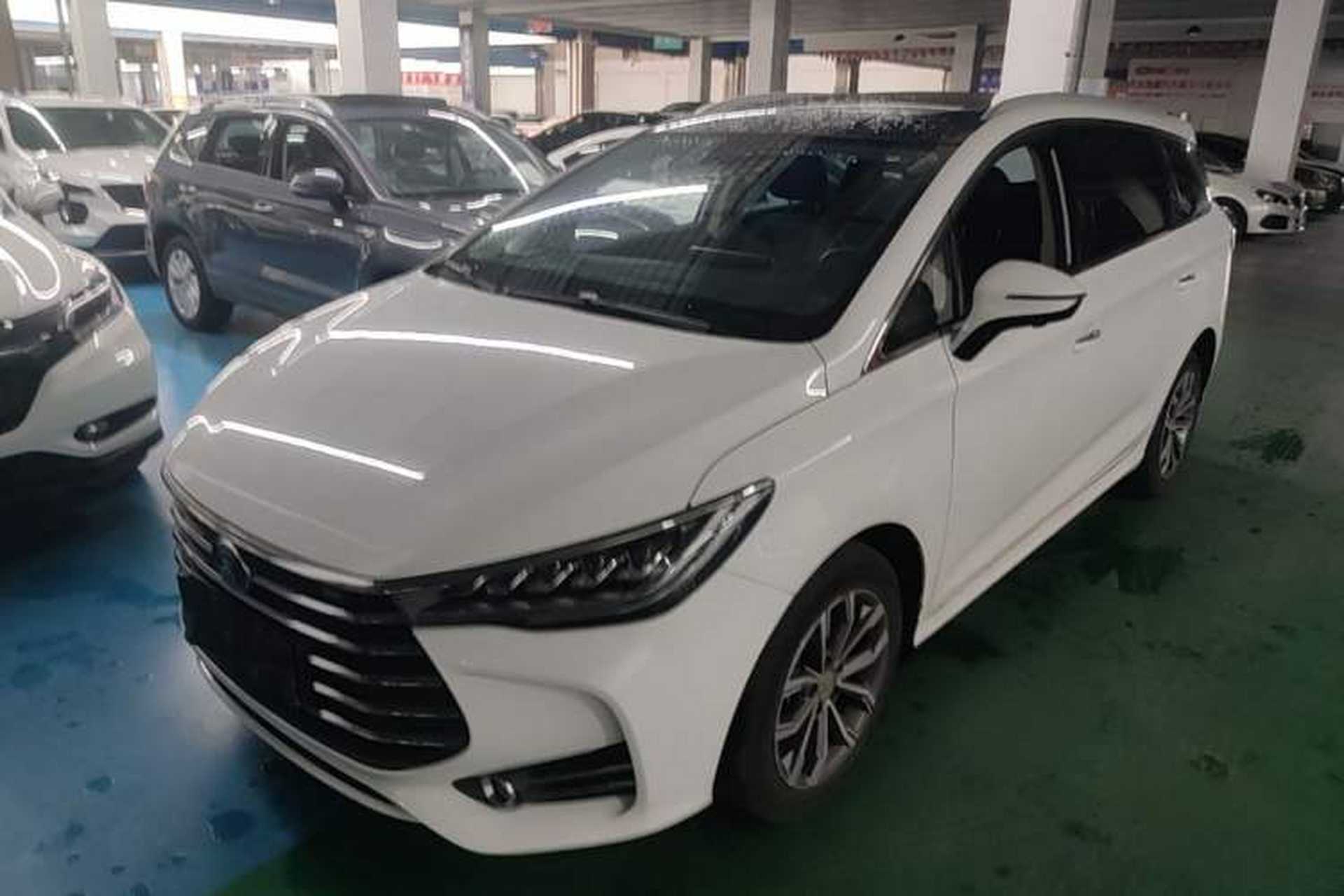 Used BYD Song MAX 2019 1.5T Automatic Smart Connect ZhiLian RuiDong 6 Seats China VI Standard Front Left 45 Deg