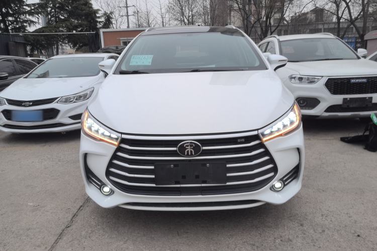 Used BYD Song MAX 2019 1.5T Automatic Smart Connect Prestige Model 6 Seats China V Standard Front