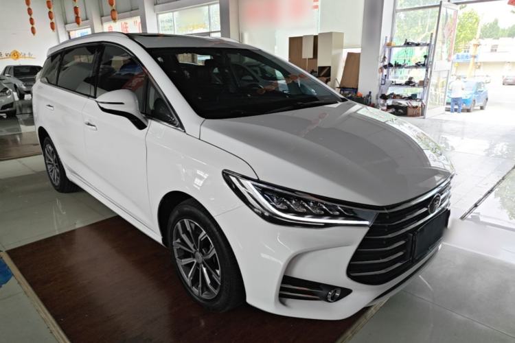 Used BYD Song MAX 2019 1.5T Automatic Smart Connect Ruiyi Sunroof Model 7 Seats China VI Standard Front Right 45 Deg