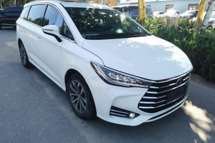 Used BYD Song MAX 2019 1.5T Automatic Smart Connect Ruiyi Model 6-Seater China V Standard Front Right 45 Deg