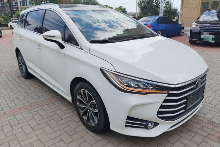 Used BYD Song MAX 2019 1.5T Automatic Smart Connect Prestige 7-Seater China VI Standard Front Right 45 Deg