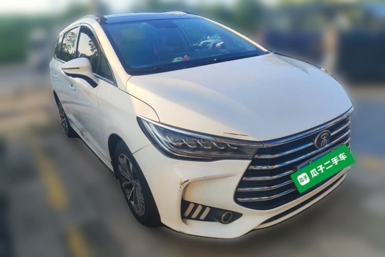 Used BYD Song MAX 2019 1.5T Automatic Smart Connect ZhiLian RuiDong Model 7 Seats China V Emission Standard Front Right 45 Deg