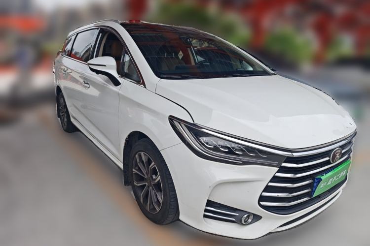 Used BYD Song MAX 2019 1.5T Automatic Smart Connect ZhiLian RuiDong 6-Seater China V Standard Front Right 45 Deg