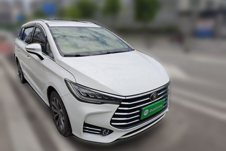 Used BYD Song MAX 2019 1.5T Automatic Smart Connect Ruiyi Sunroof Model 7 Seats China V Emission Standard Front Right 45 Deg