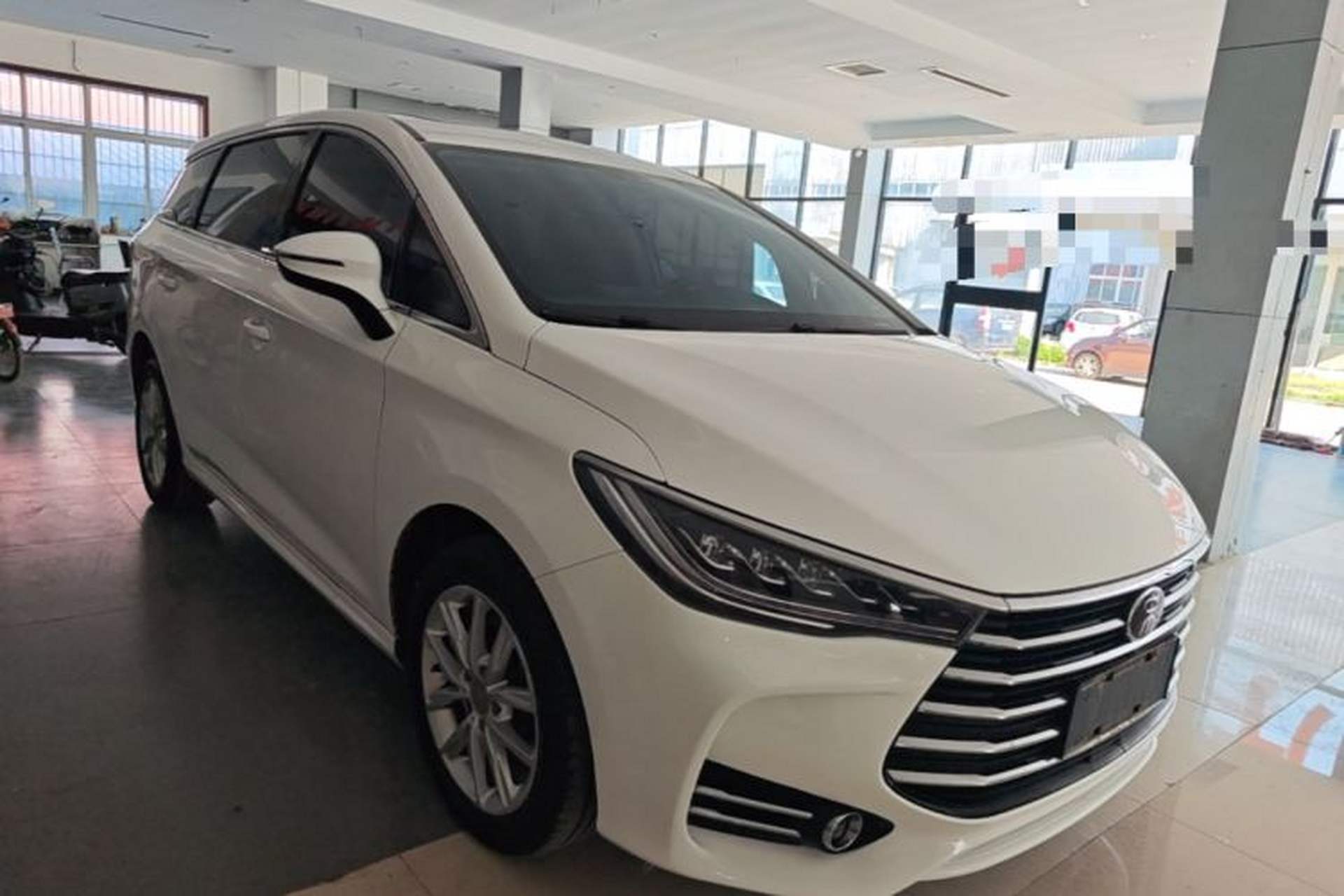 Used BYD Song MAX 2019 1.5T Manual Smart Connect Ruiyi Sunroof Model 7 Seats China VI Standard Front Right 45 Deg