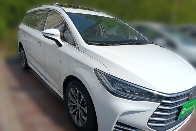 Used BYD Song MAX 2019 1.5T Automatic Smart Connect Ruiyi Sunroof Version 6 Seats China VI Standard Front Right 45 Deg