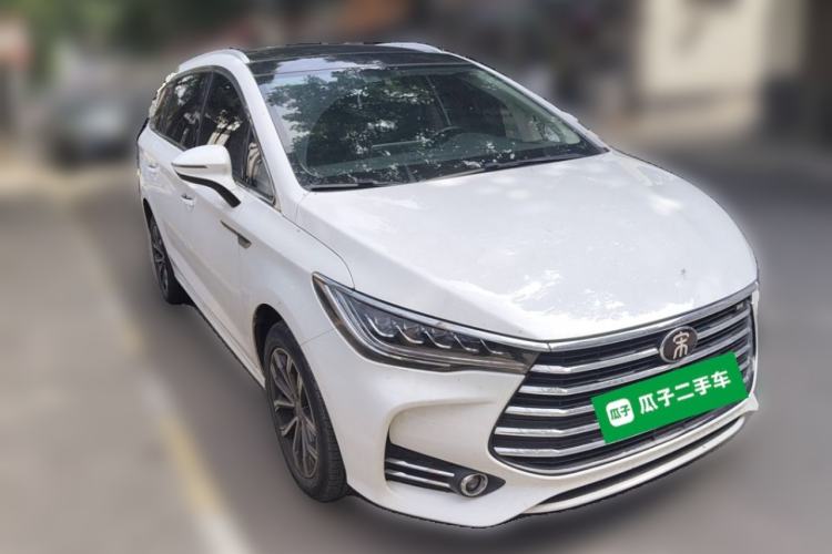Used BYD Song MAX 2019 1.5T Automatic Smart Connect Prestige Model 6 Seats China VI Standard Front Right 45 Deg