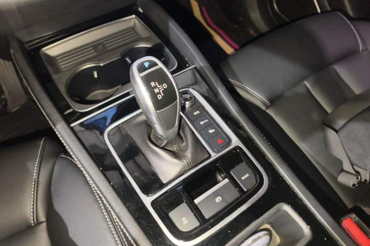 Used BYD Song MAX 2019 1.5T Automatic Smart Connect Ruiyi Sunroof Model 7 Seats China VI Standard Gear Lever