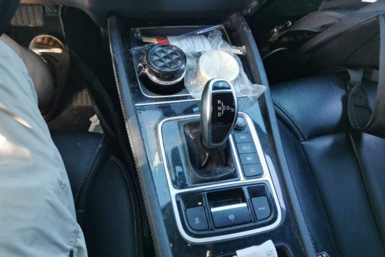 Used BYD Song MAX 2019 1.5T Automatic Smart Connect Ruiyi Model 6-Seater China V Standard Gear Lever