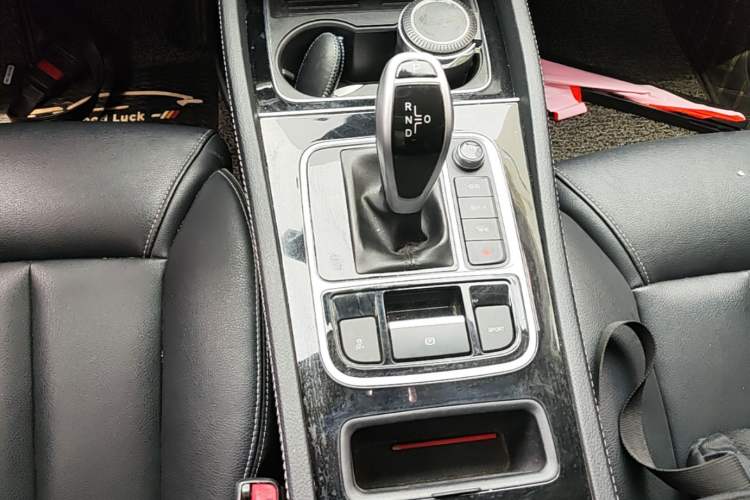 Used BYD Song MAX 2019 1.5T Automatic Smart Connect Ruiyi Sunroof Model 7 Seats China VI Standard Gear Lever