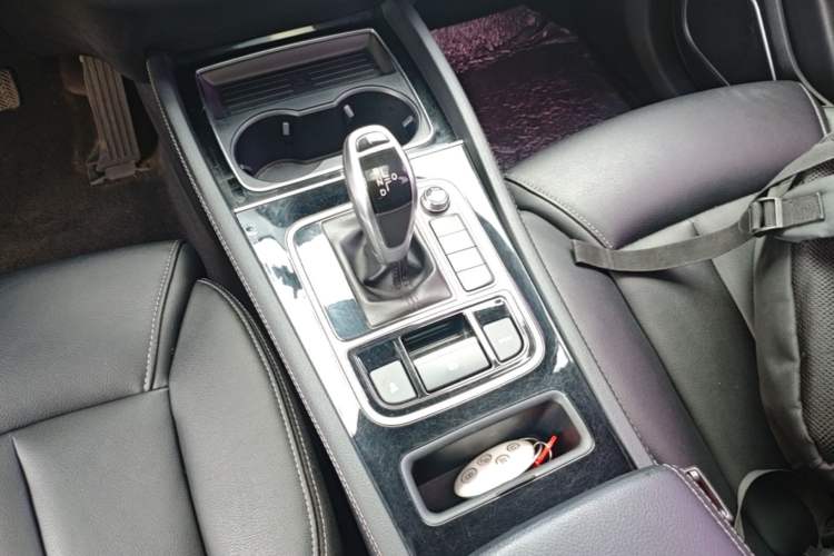 Used BYD Song MAX 2019 1.5T Automatic Smart Connect Ruiyi Sunroof Model 7 Seats China VI Standard Gear Lever