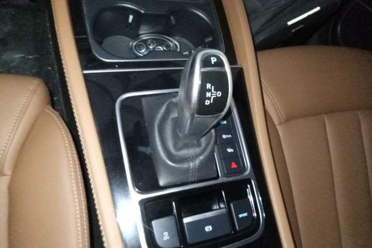 Used BYD Song MAX 2019 1.5T Automatic Smart Connect Ruiyi Sunroof Version 6 Seats Emission Standard China V Gear Lever