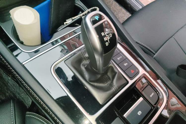 Used BYD Song MAX 2019 1.5T Automatic Smart Connect Ruiyi Sunroof Model 7 Seats China VI Standard Gear Lever