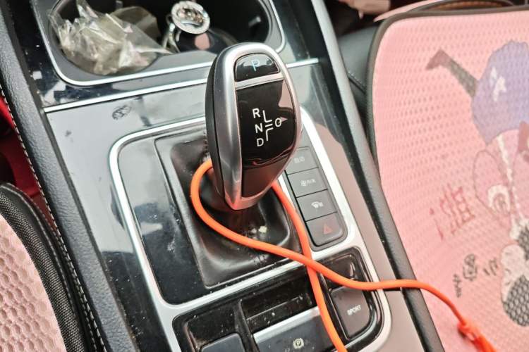 Used BYD Song MAX 2019 1.5T Automatic Smart Connect Ruiyi Sunroof Model 7 Seats China VI Standard Gear Lever