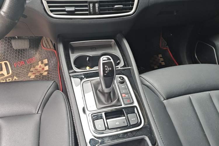Used BYD Song MAX 2019 1.5T Automatic Smart Connect Ruiyi Sunroof Version 6 Seats China VI Standard Gear Lever