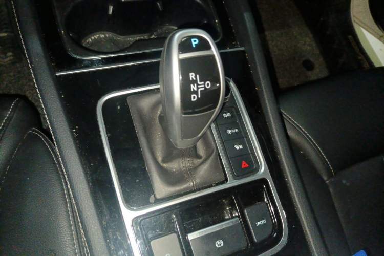 Used BYD Song MAX 2019 1.5T Automatic Smart Connect Ruiyi Sunroof Model 7 Seats China VI Standard Gear Lever