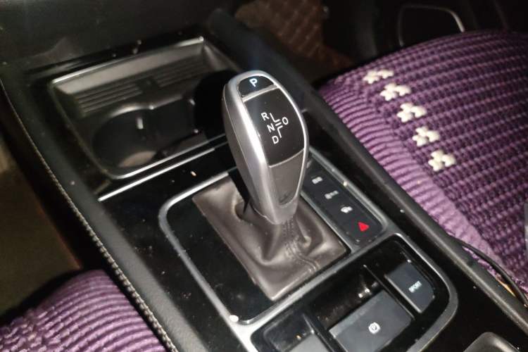 Used BYD Song MAX 2019 1.5T Automatic Smart Connect Ruiyi Sunroof Model 7 Seats China VI Standard Gear Lever
