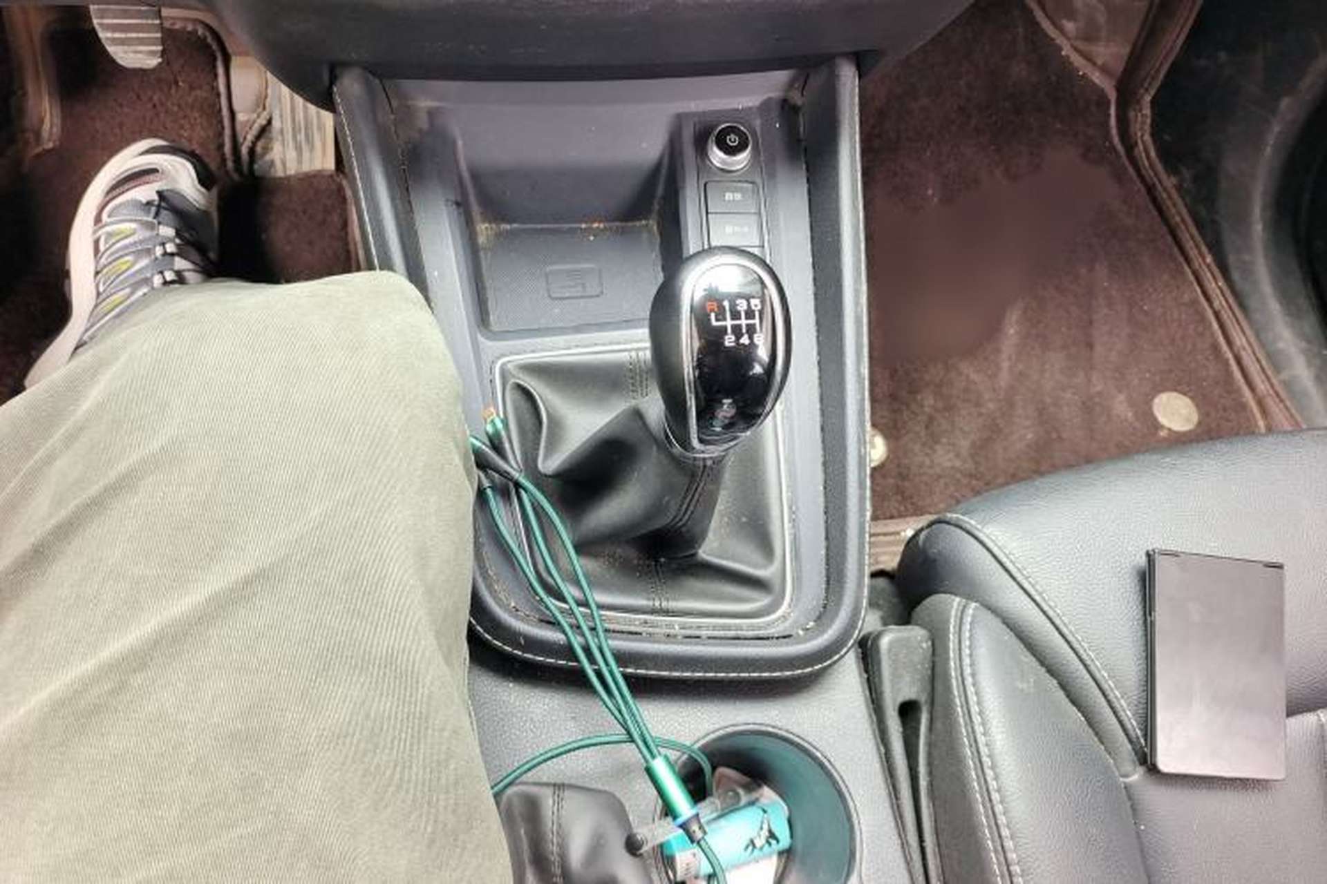 Used BYD Song MAX 2019 1.5T Manual Smart Connect Ruiyi Sunroof Model 6 Seats China VI Standard Gear Lever