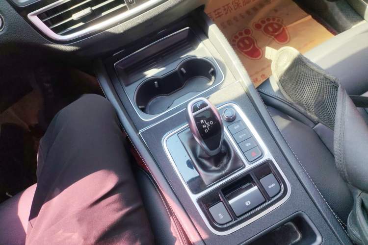 Used BYD Song MAX 2019 1.5T Automatic Smart Connect Ruiyi Sunroof Version 6 Seats China VI Standard Gear Lever