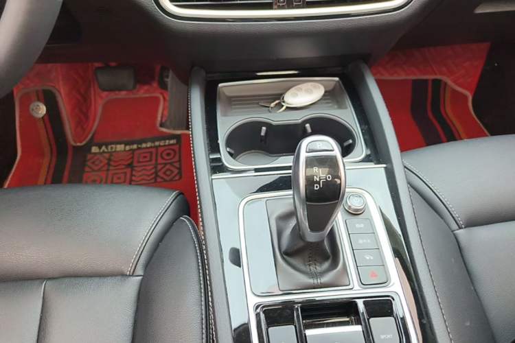 Used BYD Song MAX 2019 1.5T Automatic Smart Connect Ruiyi Sunroof Version 6 Seats China VI Standard Gear Lever