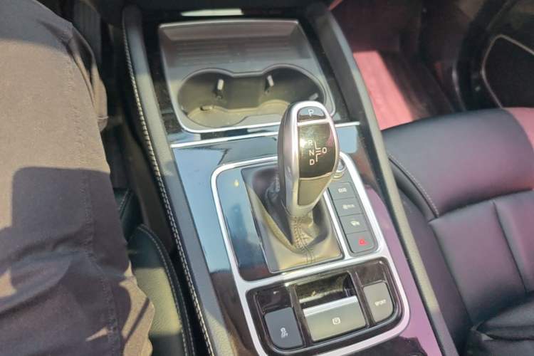 Used BYD Song MAX 2019 1.5T Automatic Smart Connect Ruiyi Model 6 Seats China VI Standard Gear Lever