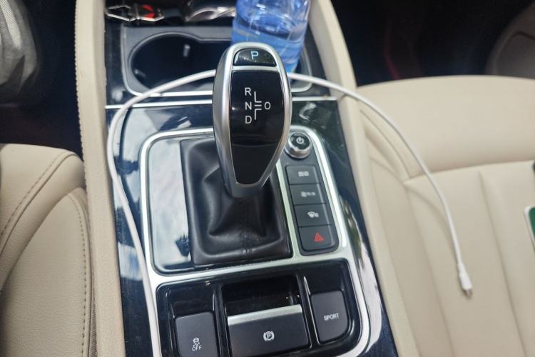 Used BYD Song MAX 2019 1.5T Automatic Smart Connect Ruiyi Model 7 Seats China V Emission Standard Gear Lever