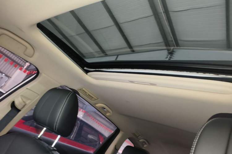 Used BYD Song MAX 2019 1.5T Automatic Smart Connect Ruiyi Sunroof Model 7 Seats China VI Standard Headliner