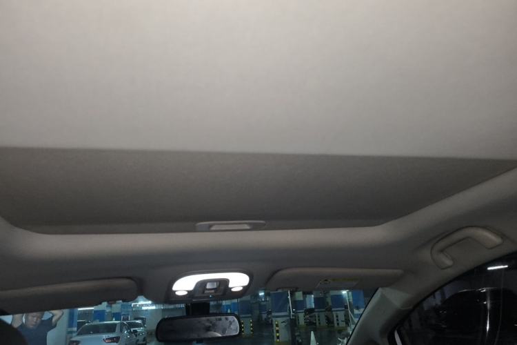 Used BYD Song MAX 2019 1.5T Manual Smart Connect Ruiyi Sunroof Model 7 Seats China VI Standard Headliner