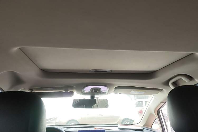 Used BYD Song MAX 2019 1.5T Automatic Smart Connect Ruiyi Sunroof Model 7 Seats China VI Standard Headliner