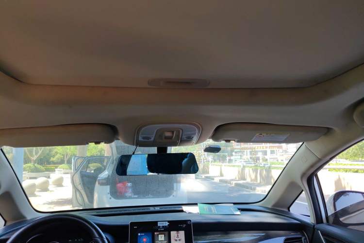 Used BYD Song MAX 2019 1.5T Automatic Smart Connect Ruiyi Sunroof Model 7 Seats China VI Standard Headliner