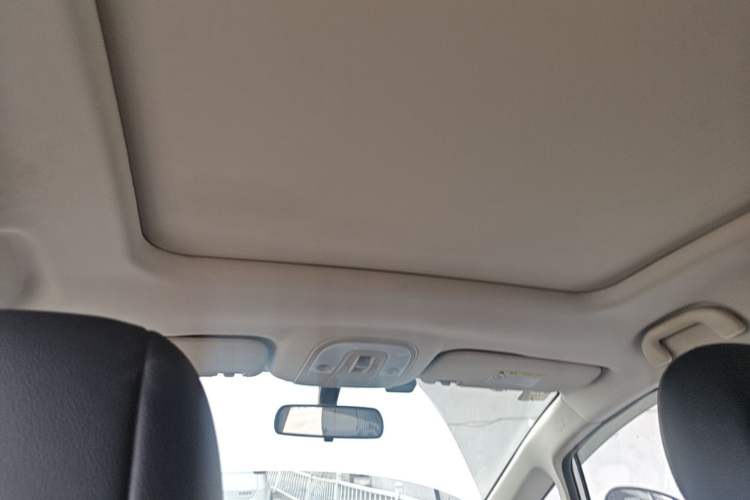 Used BYD Song MAX 2019 1.5T Automatic Smart Connect Prestige Model 6 Seats China VI Standard Headliner