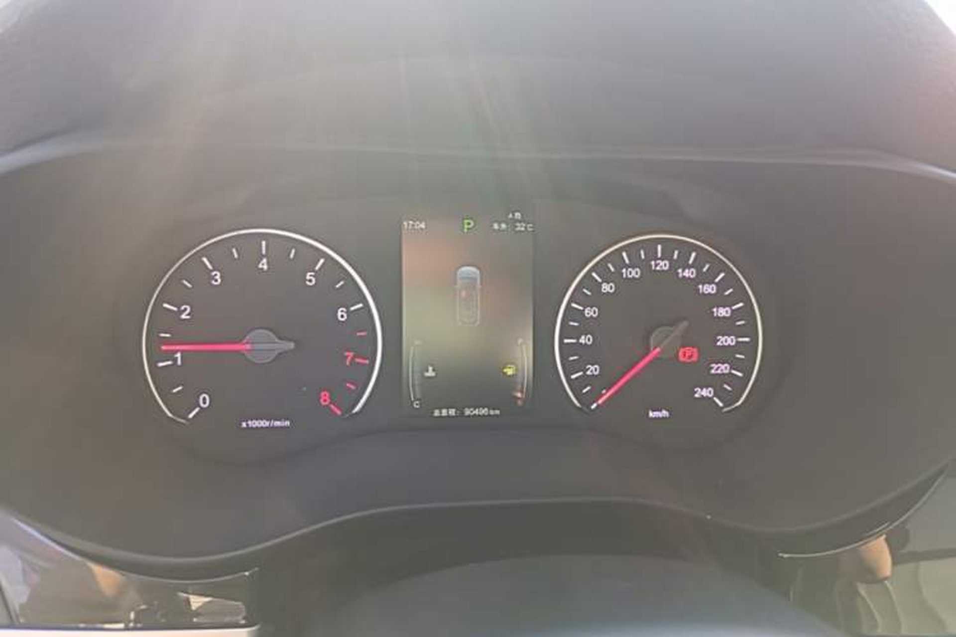 Used BYD Song MAX 2019 1.5T Automatic Smart Connect Ruiyi Sunroof Model 7 Seats China VI Standard Instrument Cluster