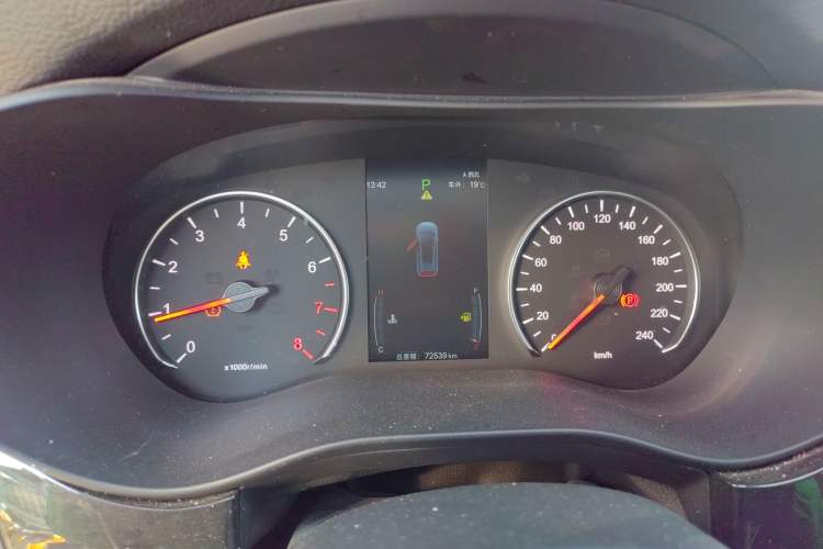 Used BYD Song MAX 2019 1.5T Automatic Smart Connect ZhiLian RuiDong Model 7 Seats China VI Standard Instrument Cluster
