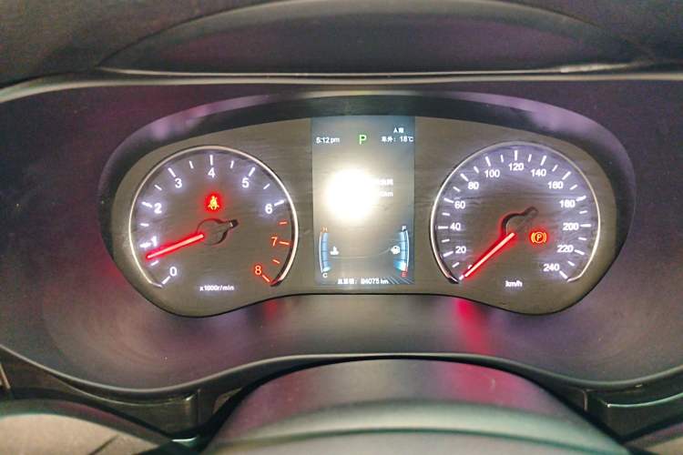 Used BYD Song MAX 2019 1.5T Automatic Smart Connect Ruiyi Sunroof Model 7 Seats China VI Standard Instrument Cluster