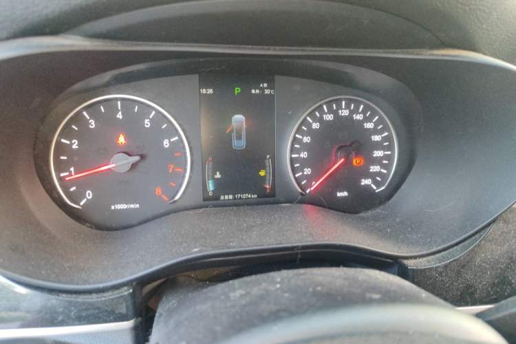 Used BYD Song MAX 2019 1.5T Automatic Smart Connect ZhiLian RuiDong Model 7 Seats China V Emission Standard Instrument Cluster