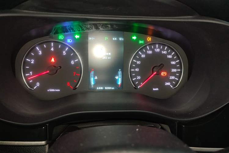 Used BYD Song MAX 2019 1.5T Automatic Smart Connect ZhiLian RuiDong 6 Seats China VI Standard Instrument Cluster