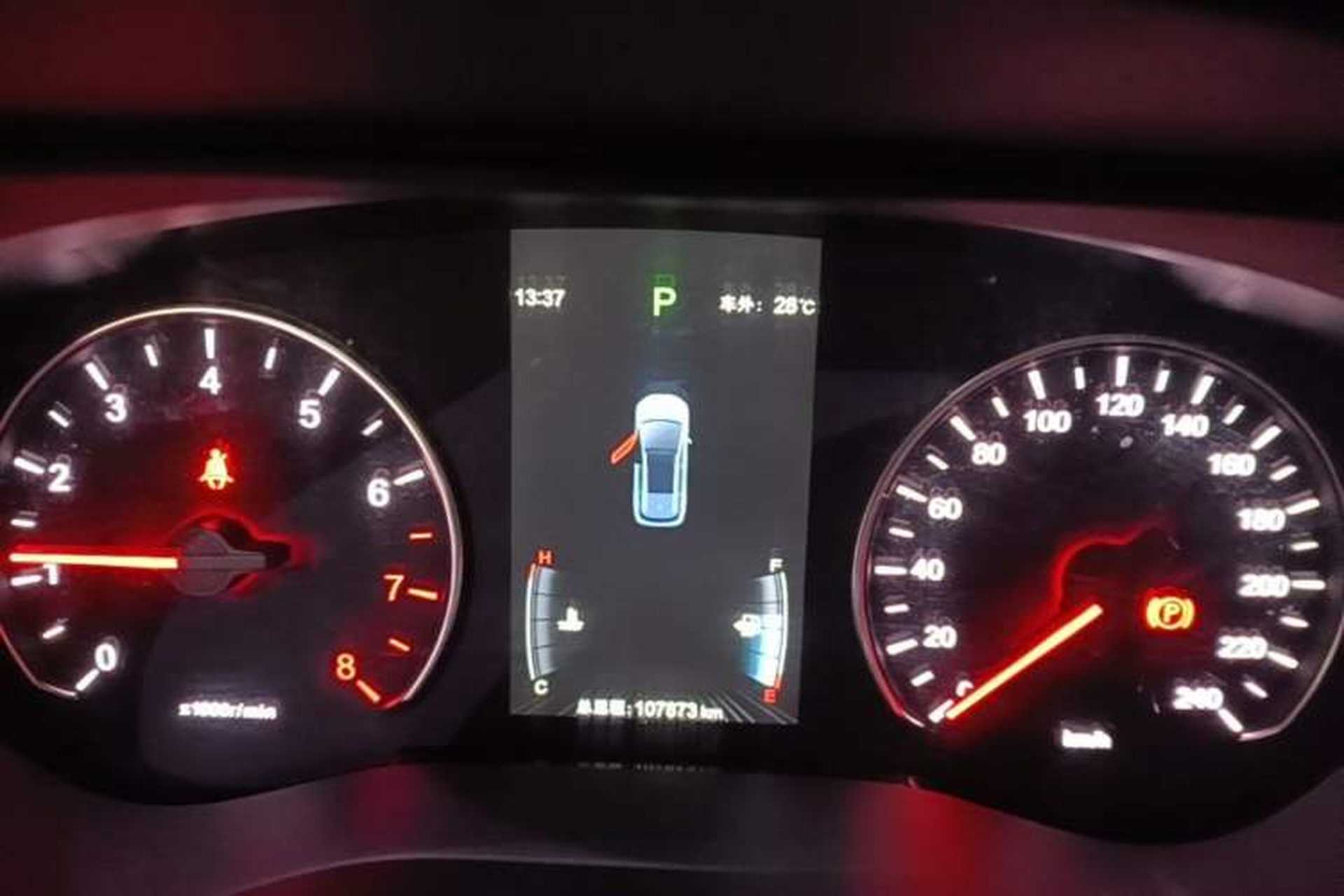 Used BYD Song MAX 2019 1.5T Automatic Smart Connect Ruiyi Sunroof Model 7 Seats China VI Standard Instrument Cluster