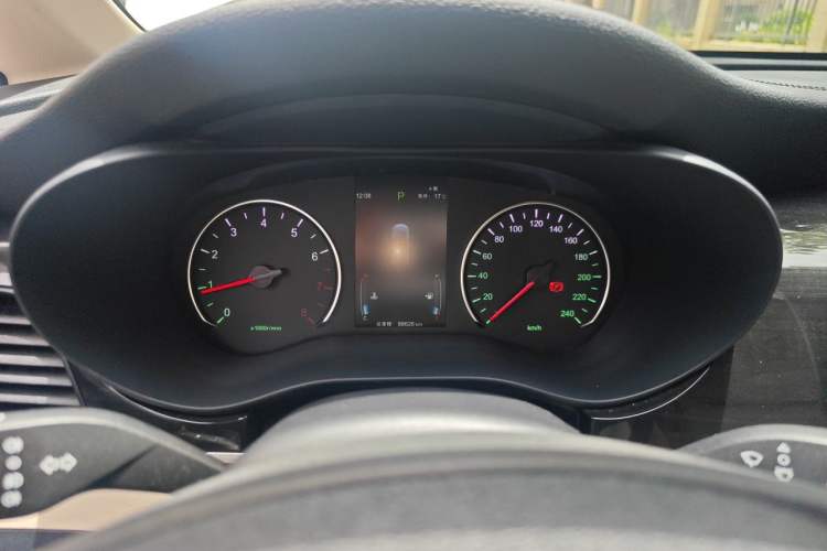 Used BYD Song MAX 2019 1.5T Automatic Smart Connect Ruiyi Model 7 Seats China V Emission Standard Instrument Cluster