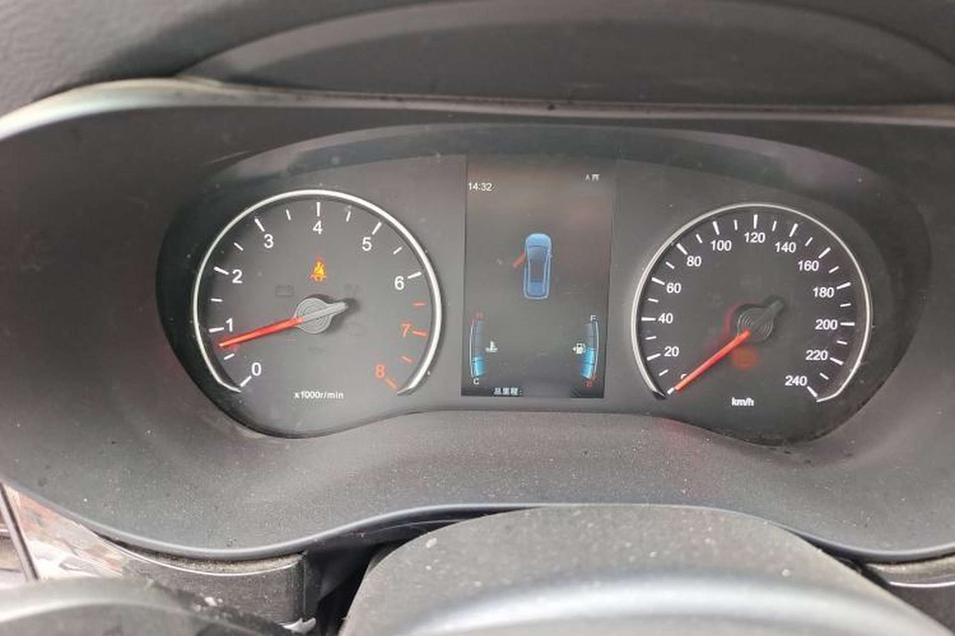 Used BYD Song MAX 2019 1.5T Manual Smart Connect Ruiyi Sunroof Model 6 Seats China VI Standard Instrument Cluster