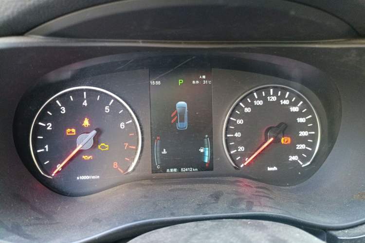 Used BYD Song MAX 2019 1.5T Automatic Smart Connect Ruiyi Sunroof Model 7 Seats China VI Standard Instrument Cluster