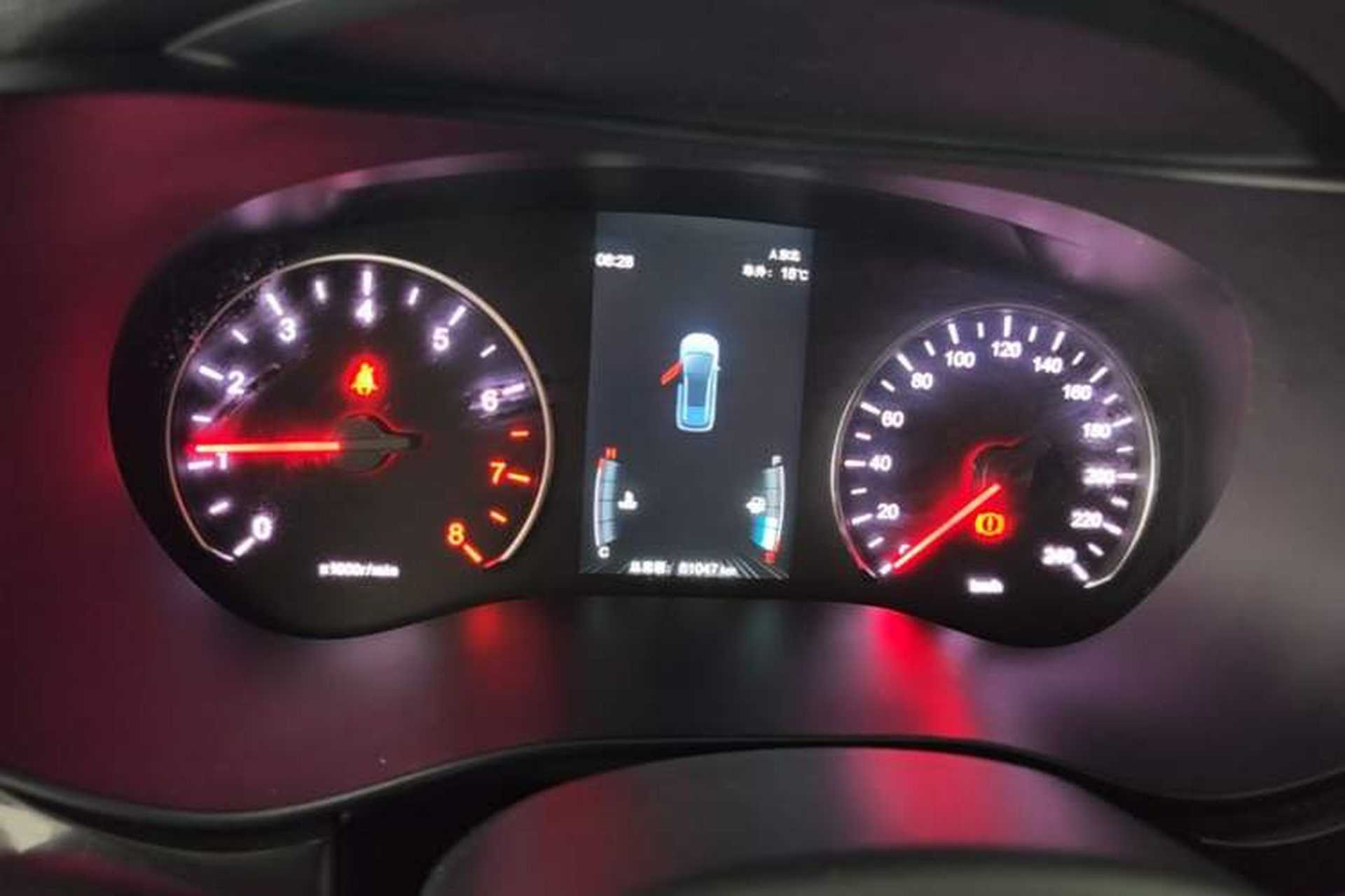 Used BYD Song MAX 2019 1.5T Manual Smart Connect Ruiyi Sunroof Model 7 Seats China VI Standard Instrument Cluster