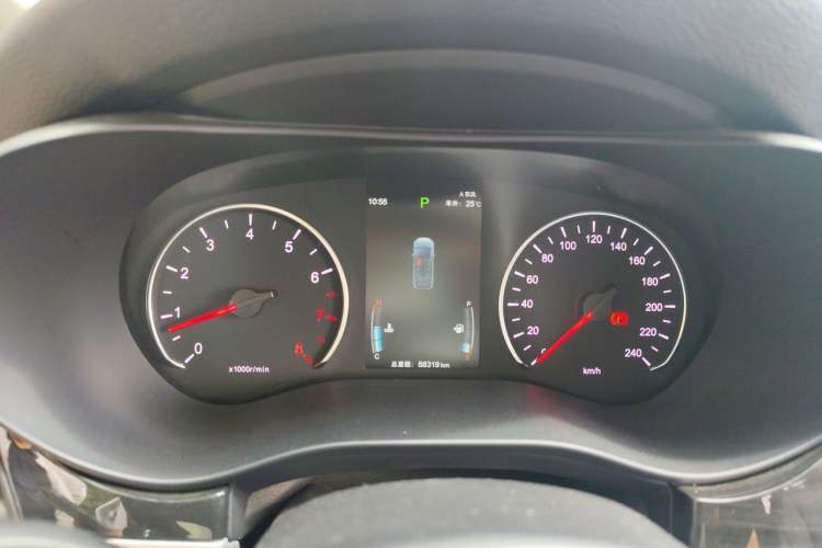 Used BYD Song MAX 2019 1.5T Automatic Smart Connect Ruiyi Sunroof Model 7 Seats China VI Standard Instrument Cluster