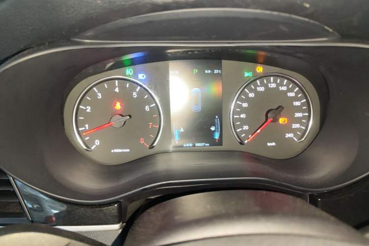 Used BYD Song MAX 2019 1.5T Automatic Smart Connect Ruiyi Sunroof Model 7 Seats China VI Standard Instrument Cluster