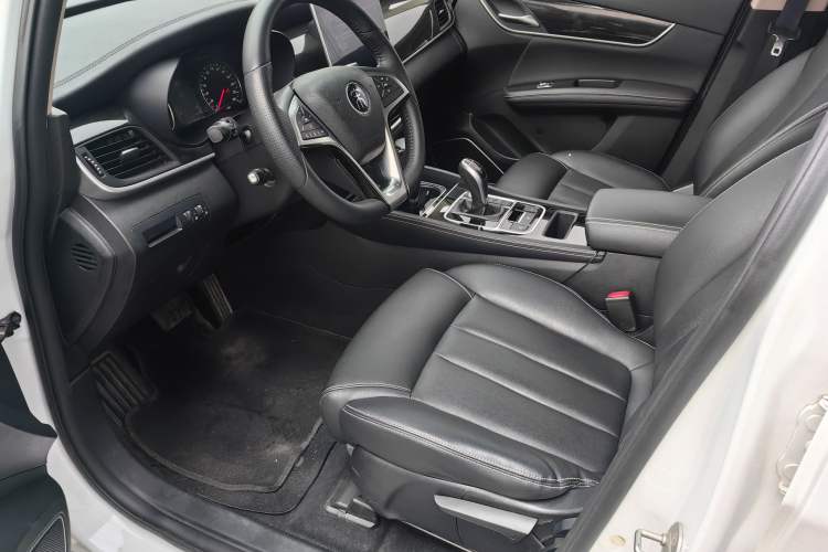 Used BYD Song MAX 2019 1.5T Automatic Smart Connect Ruiyi Sunroof Version 6 Seats China VI Standard Interior 1