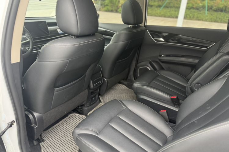 Used BYD Song MAX 2019 1.5T Automatic Smart Connect Ruiyi Sunroof Version 6 Seats China VI Standard Interior 4