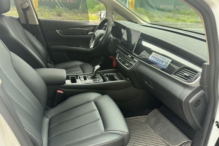 Used BYD Song MAX 2019 1.5T Automatic Smart Connect Ruiyi Sunroof Version 6 Seats China VI Standard Interior 5