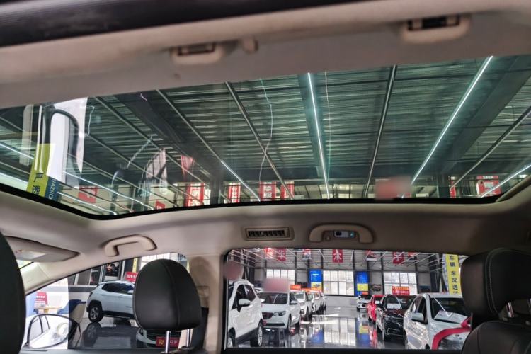 Used BYD Song MAX 2019 1.5T Automatic SmartConnect ZhiLian RuiDong Edition with 6 Seats China VI Standard Interior 5
