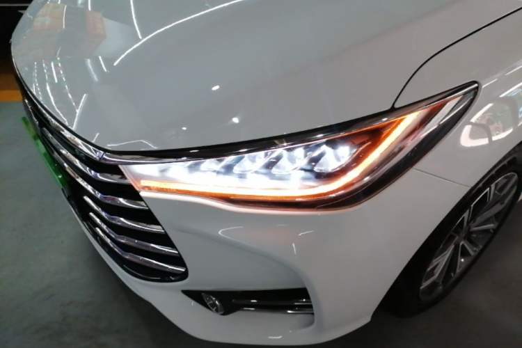 Used BYD Song MAX 2019 1.5T Automatic Smart Connect Ruiyi Sunroof Model 7 Seats China VI Standard Left Front Headlight
