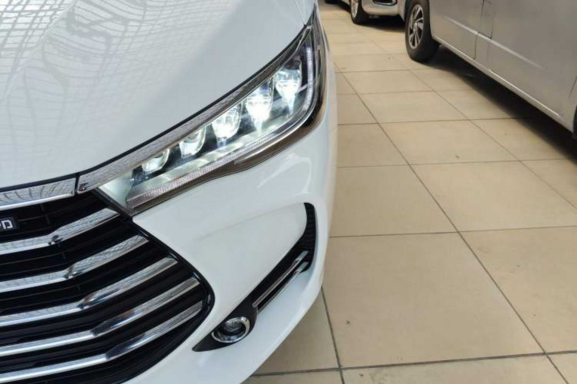 Used BYD Song MAX 2019 1.5T Automatic Smart Connect Ruiyi Sunroof Model 7 Seats China VI Standard Left Front Headlight